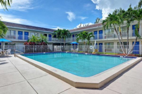 Motel 6 Dania Beach